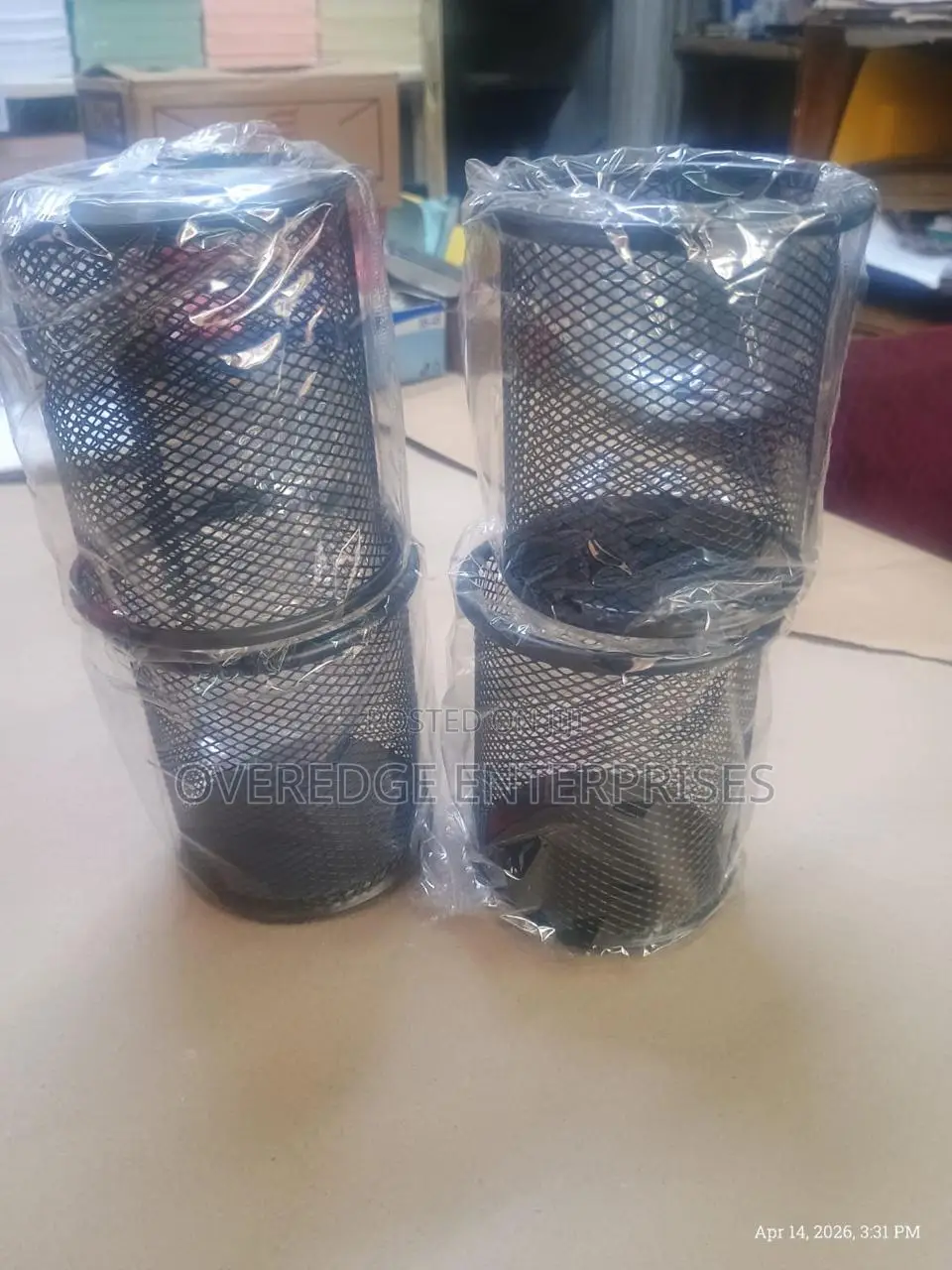 Metallic Dust Bin Available