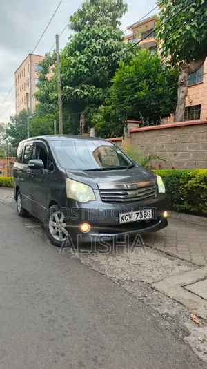 Toyota Noah 2012 Gray