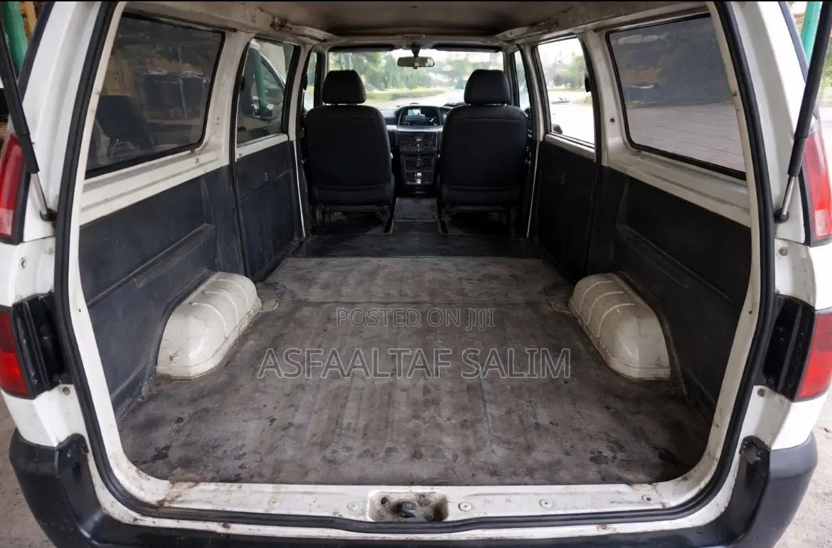 Toyota TownAce 2001 White
