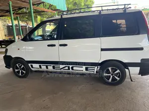 Toyota TownAce 2001 White