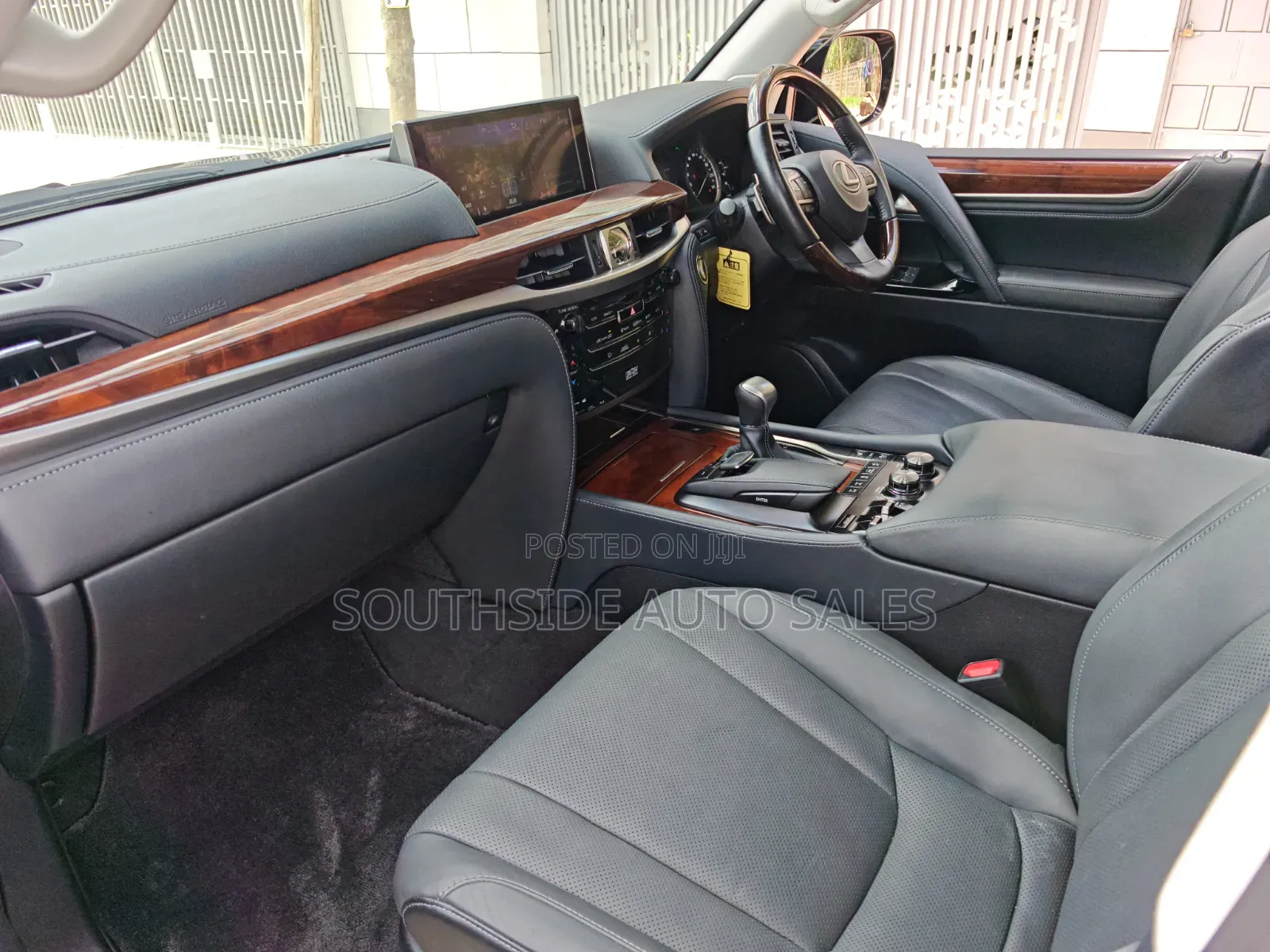 Lexus LX 570 AWD 2020 Black
