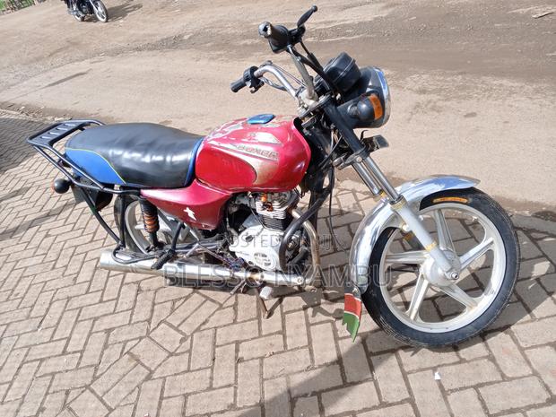 Bajaj Boxer 100 2023 Red - thumbnail 5