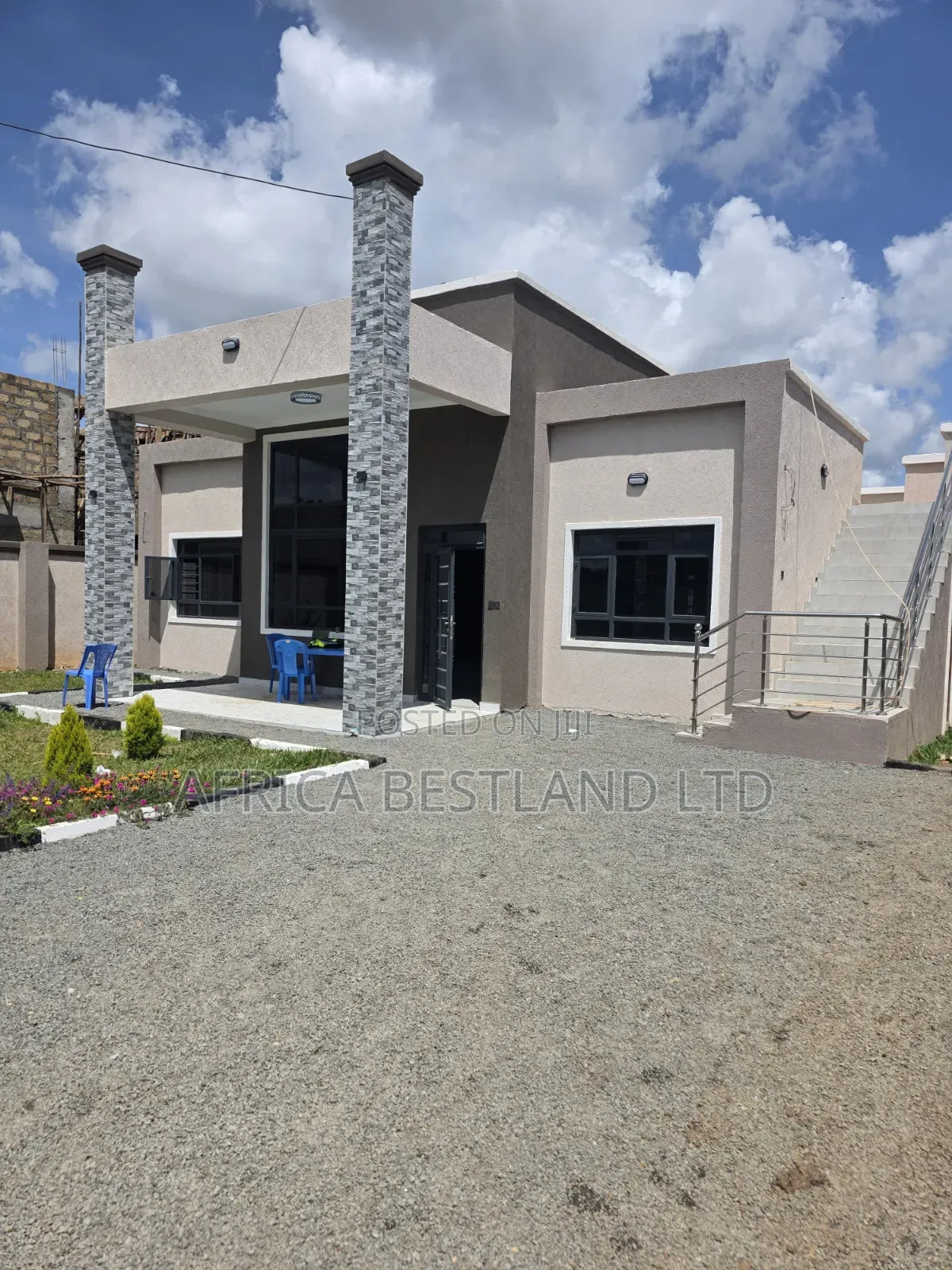 3bdrm Bungalow in Kamangu, Karai for sale