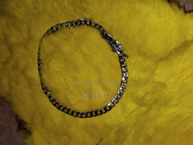Stylish Chunky Cuban Chain Necklace – Unisex - thumbnail 4