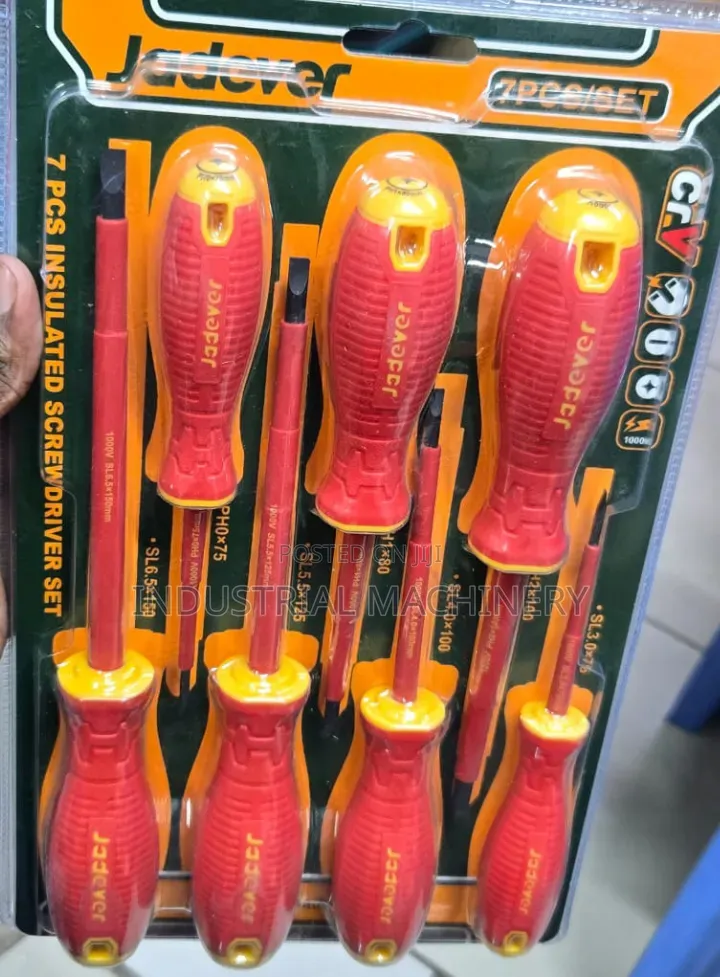 Jadeva 7 Pieces Insulated Screw Driver