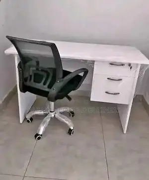 Office Desk/Office Chair