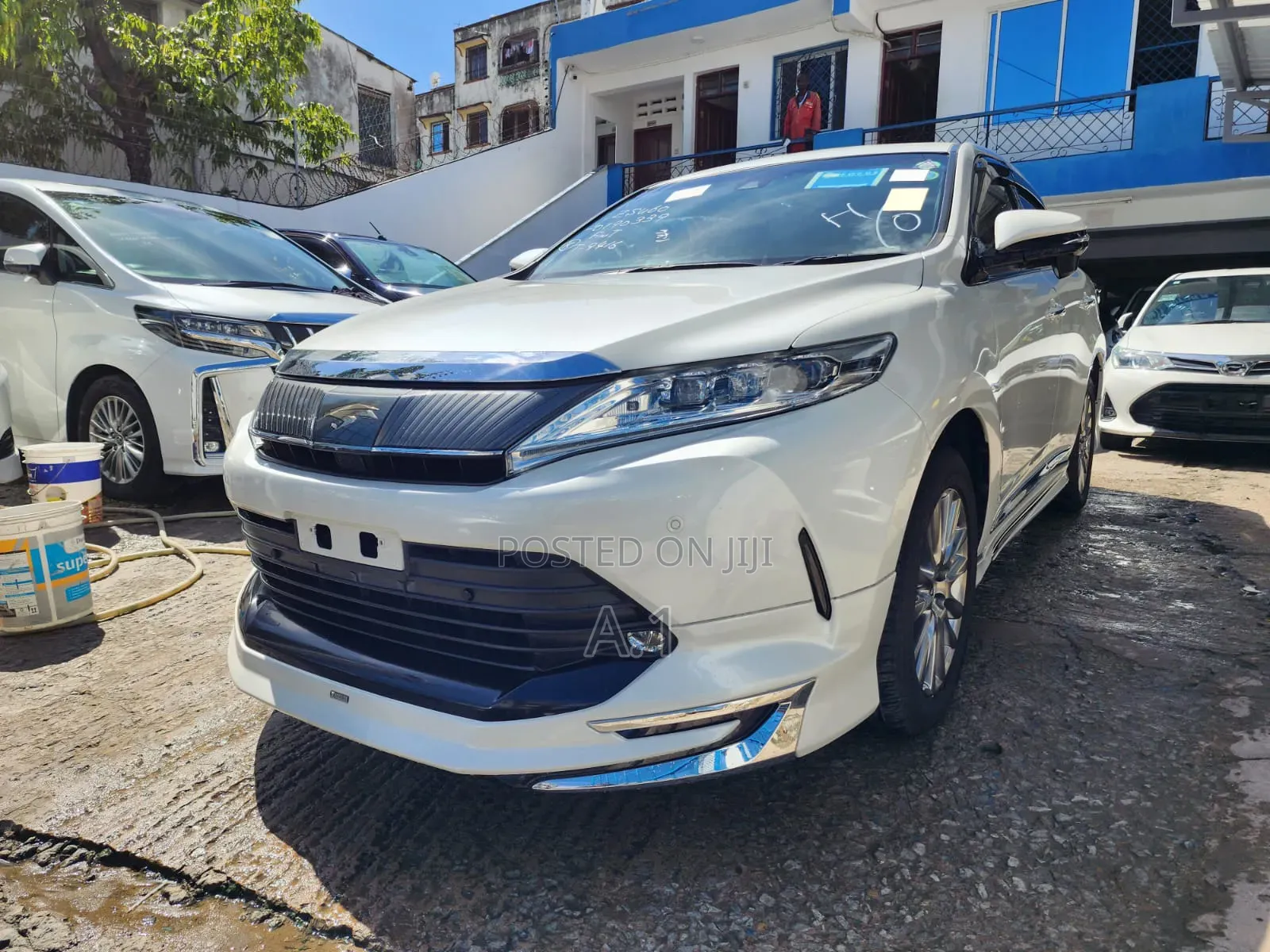 Toyota Harrier 2.0 2020 White