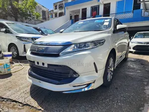 Toyota Harrier 2.0 2020 White