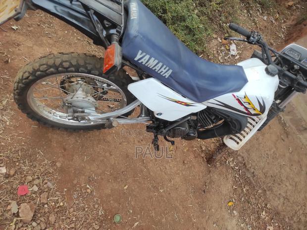 Yamaha DT175 2009 White - thumbnail 4