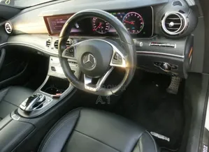 Mercedes-Benz E350e 2019 White