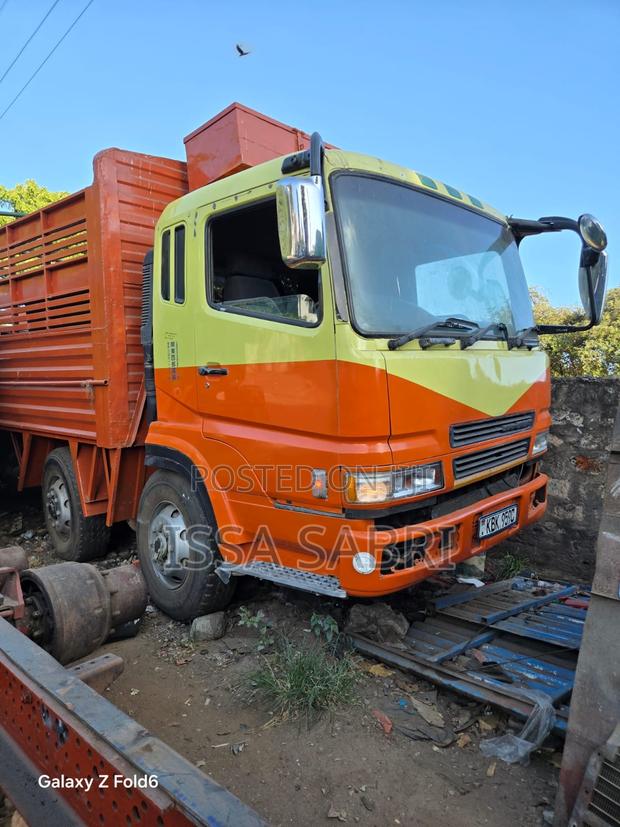 Mitsubishi Diesel - thumbnail 2