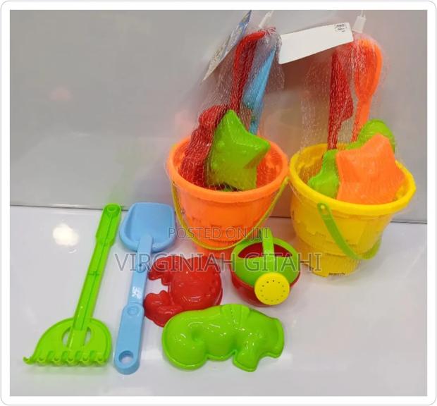*Kid's Beach Toys