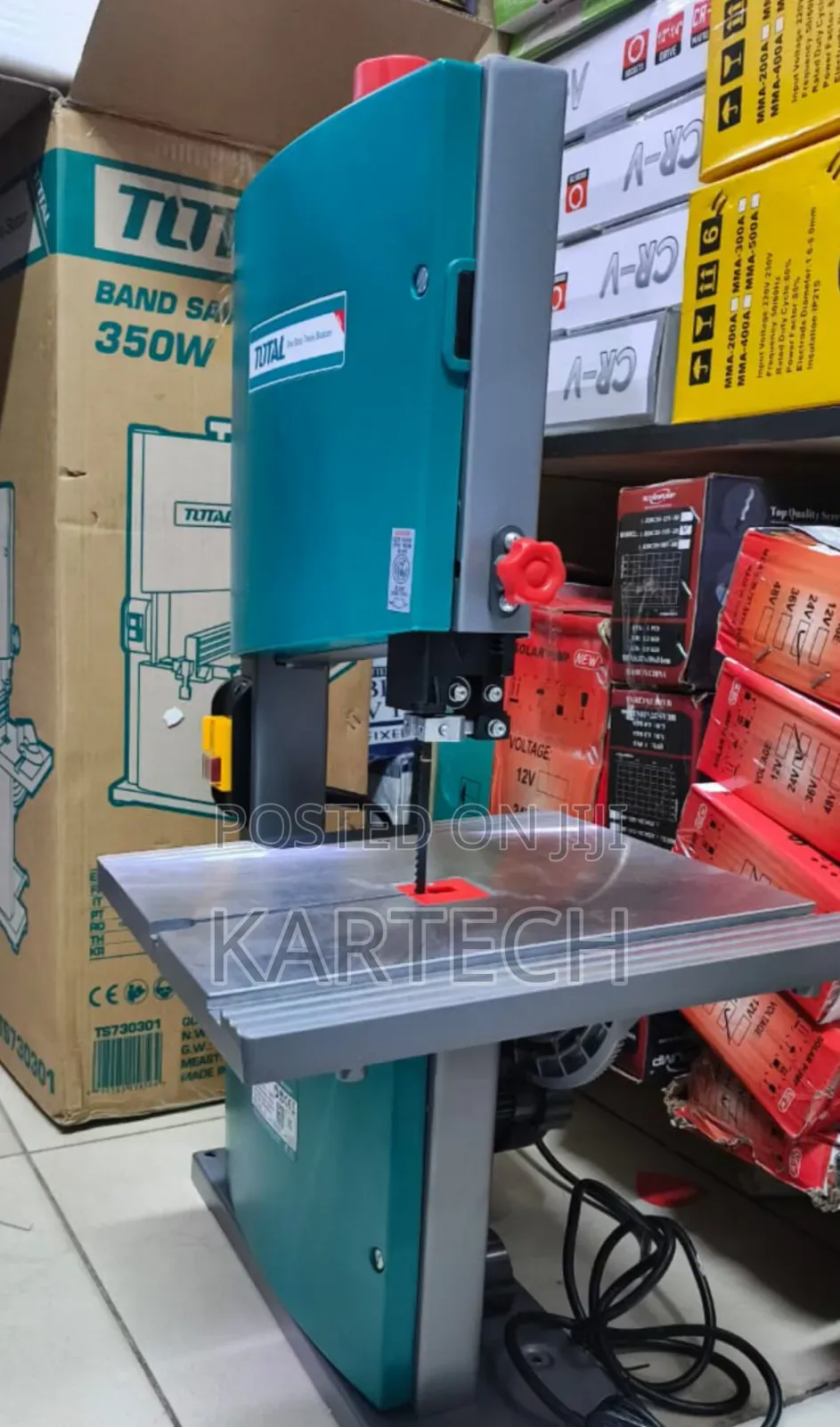 Total 350w Electric Wood Cutting Band Saw – Smooth Accurate Cuts
