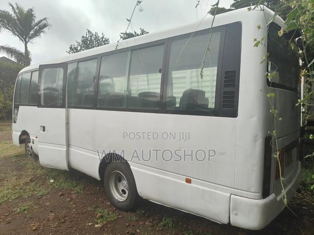 Nissan Civilian 2007 White - thumbnail 6
