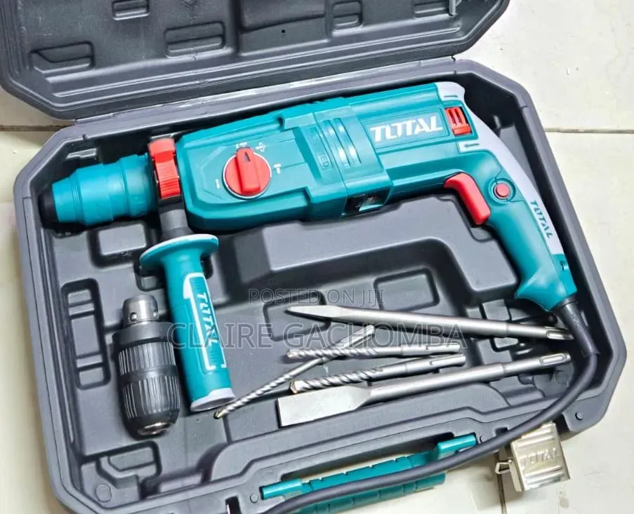 Total 800w Double Chuck Rotary Hammer 
5pcs Masonry Bits 
2 Chuck