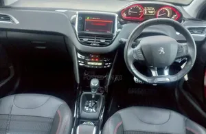 Peugeot 2008 1.2 PureTech (155 Hp) 2019 Black