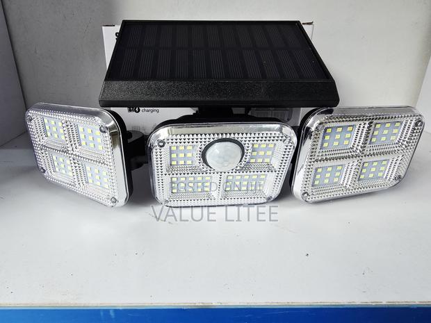 120led Outdoor Solar Motion Sensor Wall Light
