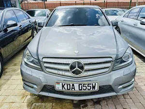 Mercedes-Benz C200 2013 Gray