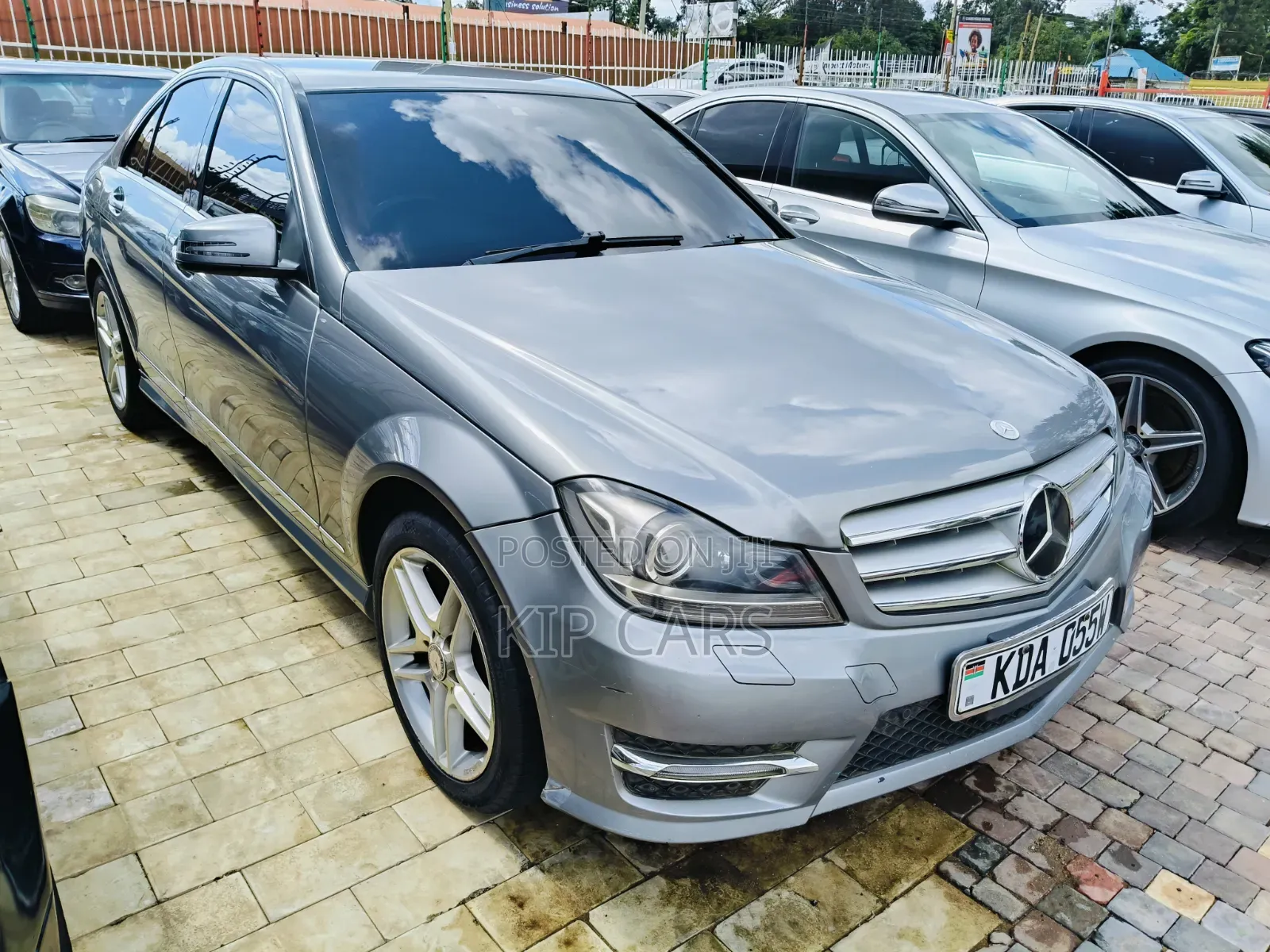 Mercedes-Benz C200 2013 Gray