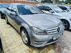 Mercedes-Benz C200 2013 Gray