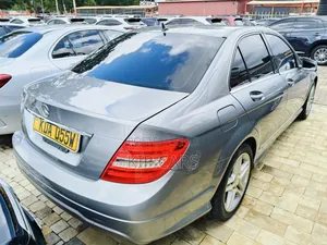 Mercedes-Benz C200 2013 Gray