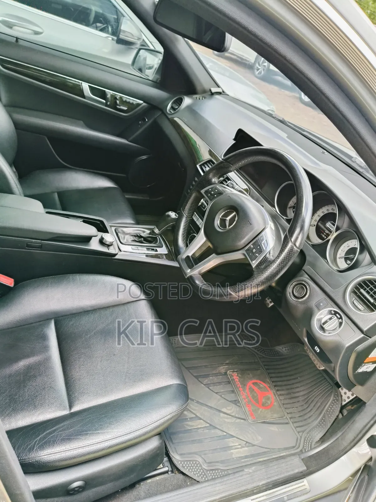 Mercedes-Benz C200 2013 Gray