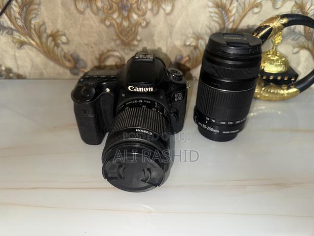 Canon 60d DSLR - thumbnail 2