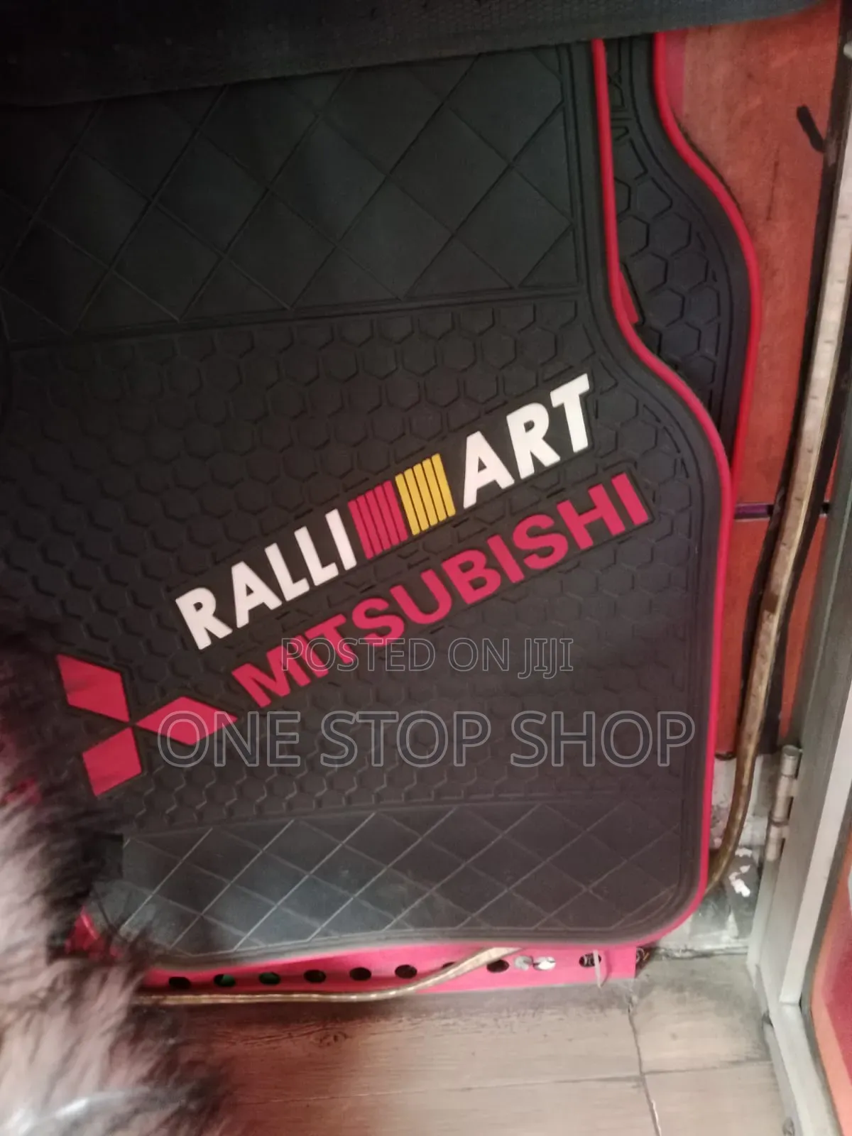 Mitsubishi Unique Classy Mats 5 Pc
