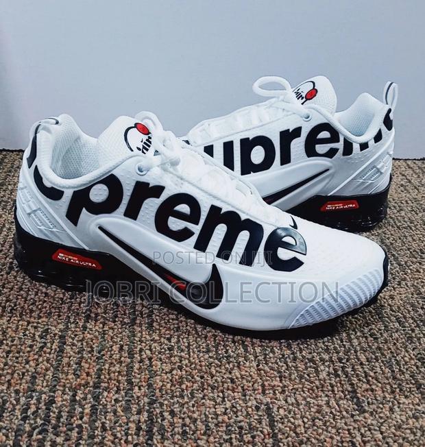 Designer Supreme X Nike Ultra Sneakers - thumbnail 2