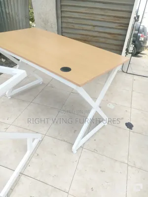 Z_shape Office Metallic Stand Table