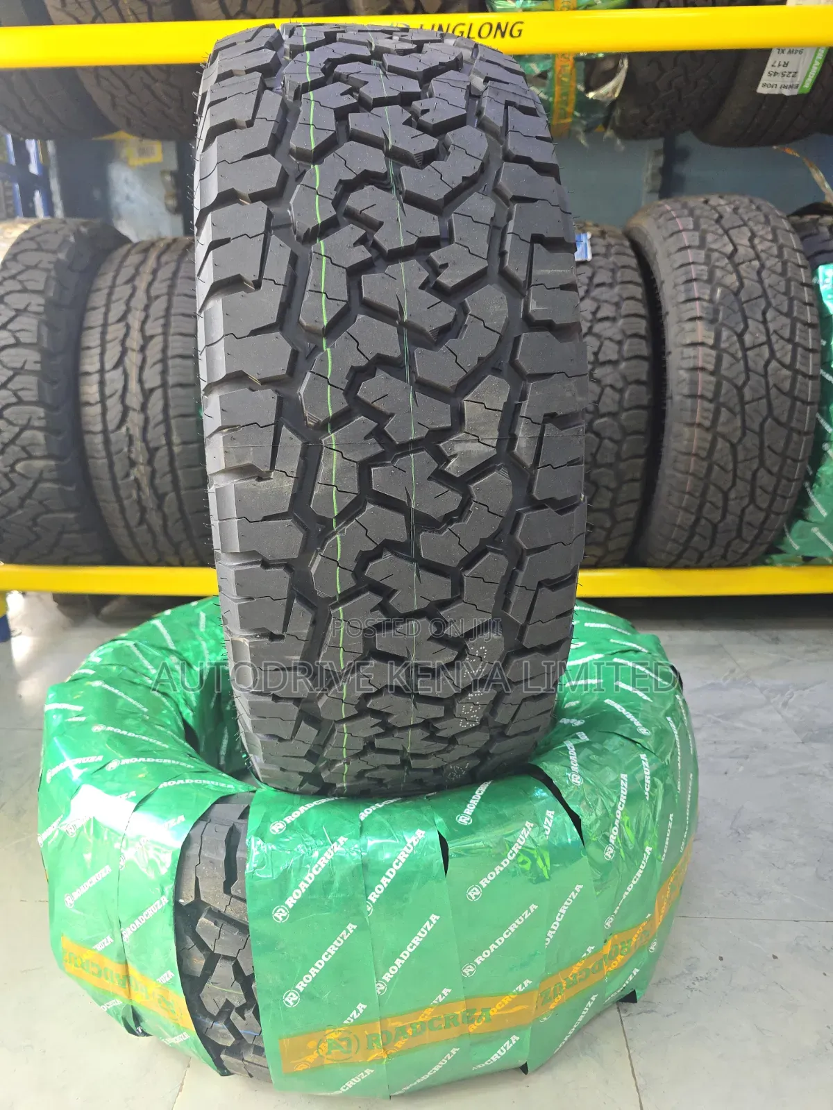 265/60r18 Roadcruza All Terrain Tire