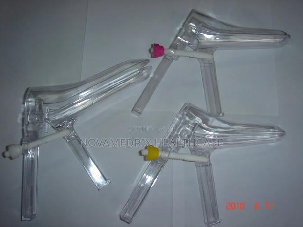 Disposable Vaginal Speculum - thumbnail 2