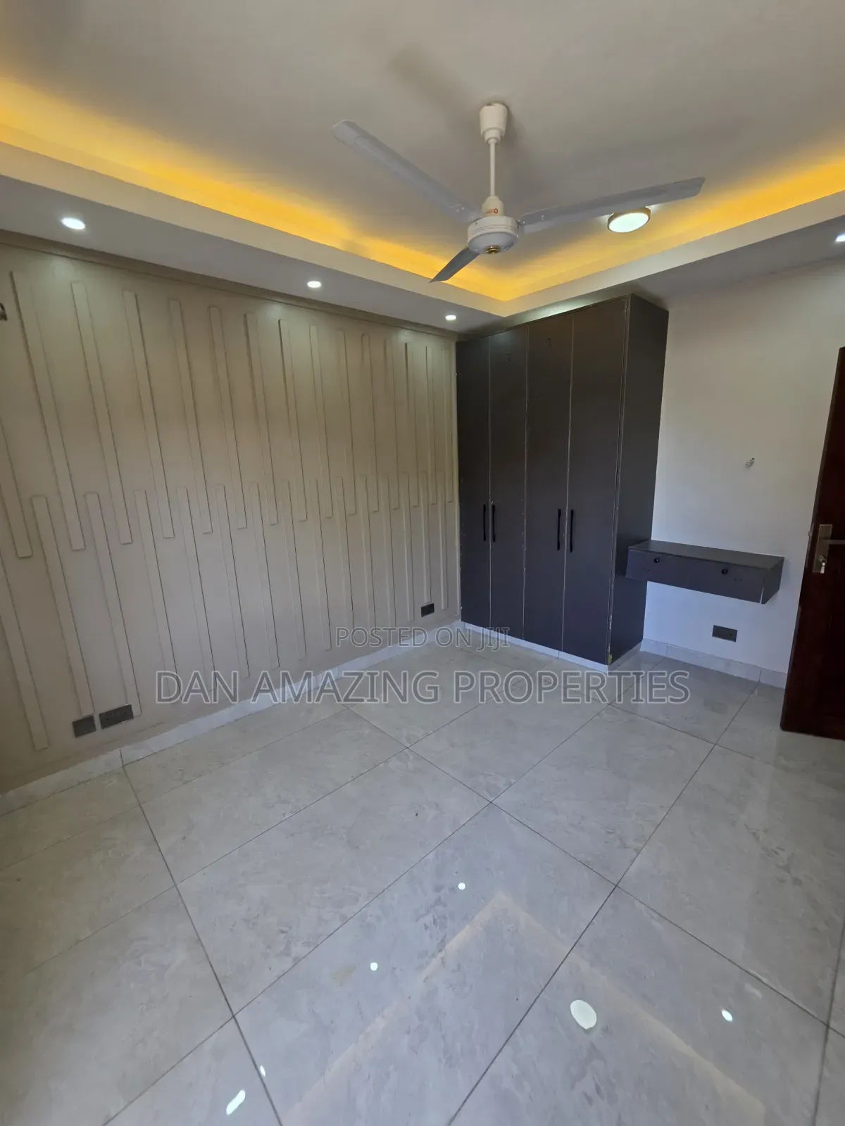 4bdrm Villa in Majengo, Kikambala for sale