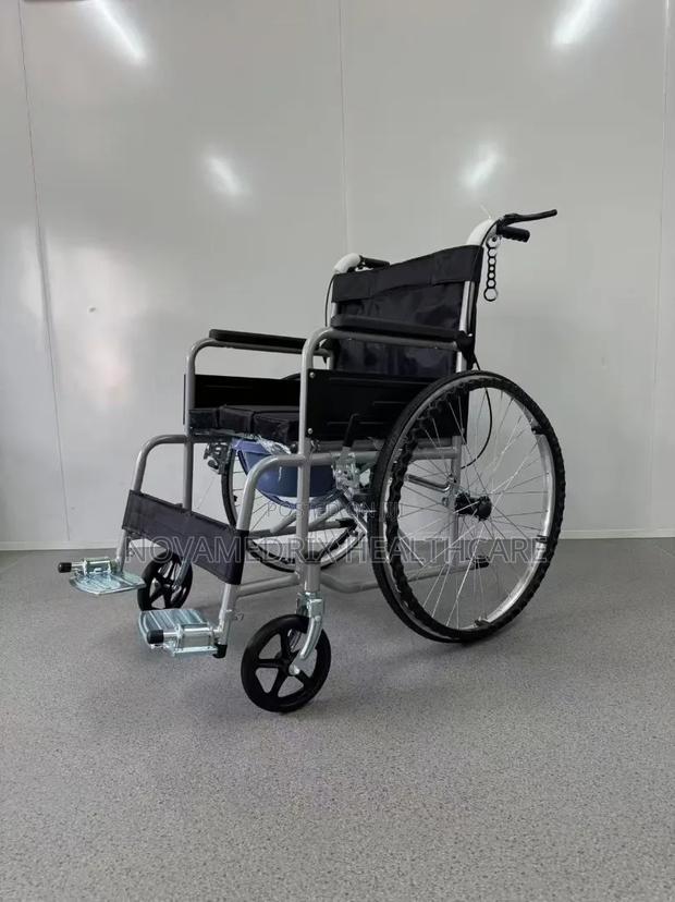 Standard Wheelchair With Commode