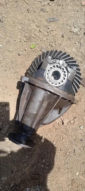 Rear Differential 9:37 Nissan Patrol Y61.