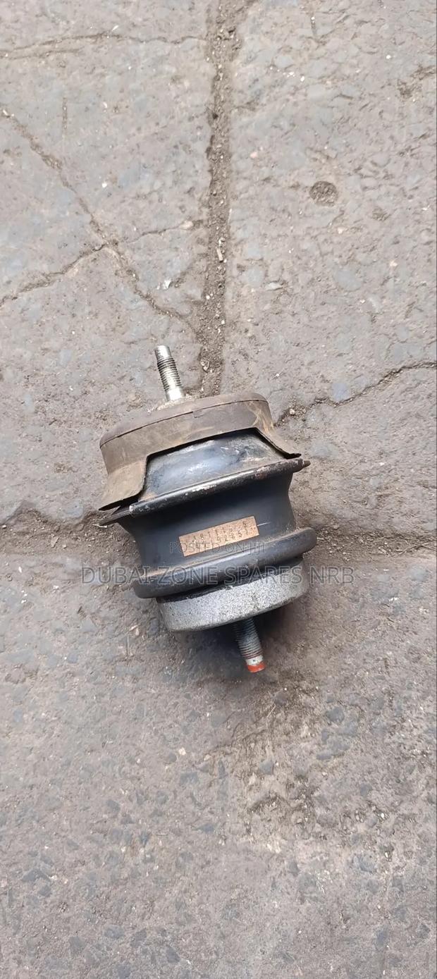 Engine Mount Nissan Fuga Y61. - thumbnail 4