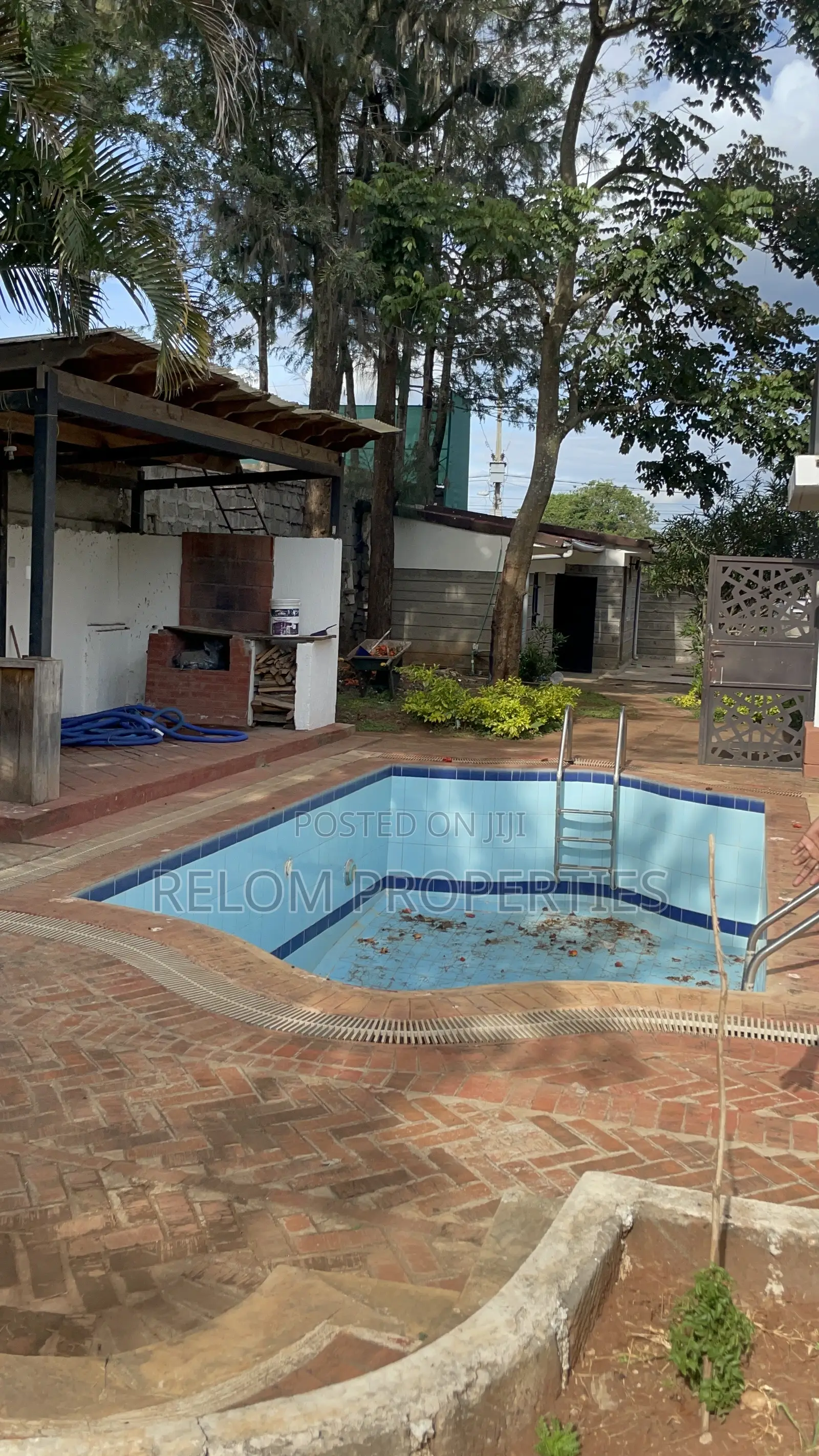7bdrm Maisonette in Karen for rent