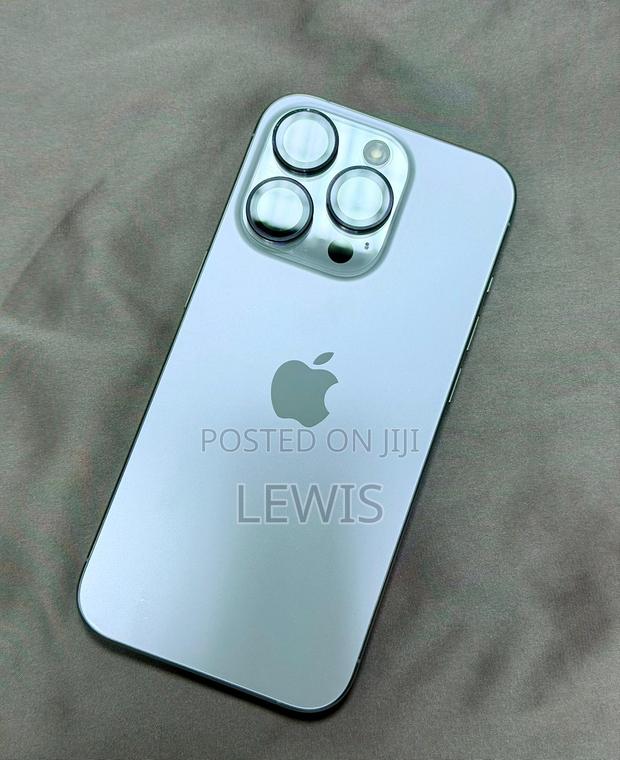 Apple iPhone 15 Pro 256 GB White