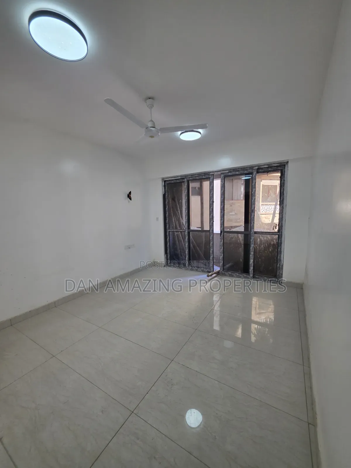 3bdrm Apartment in Nyali Plus Dsq for sale