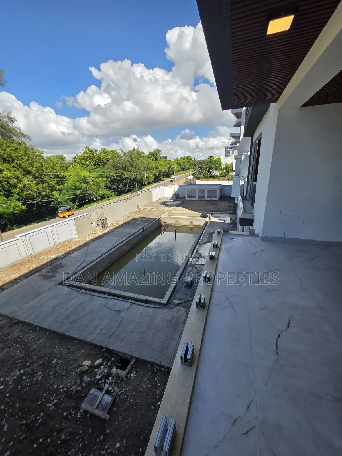 3bdrm Apartment in Nyali Plus Dsq for sale