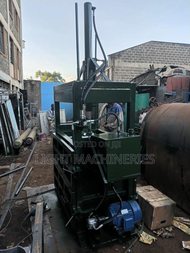 Plastic Baling Machine