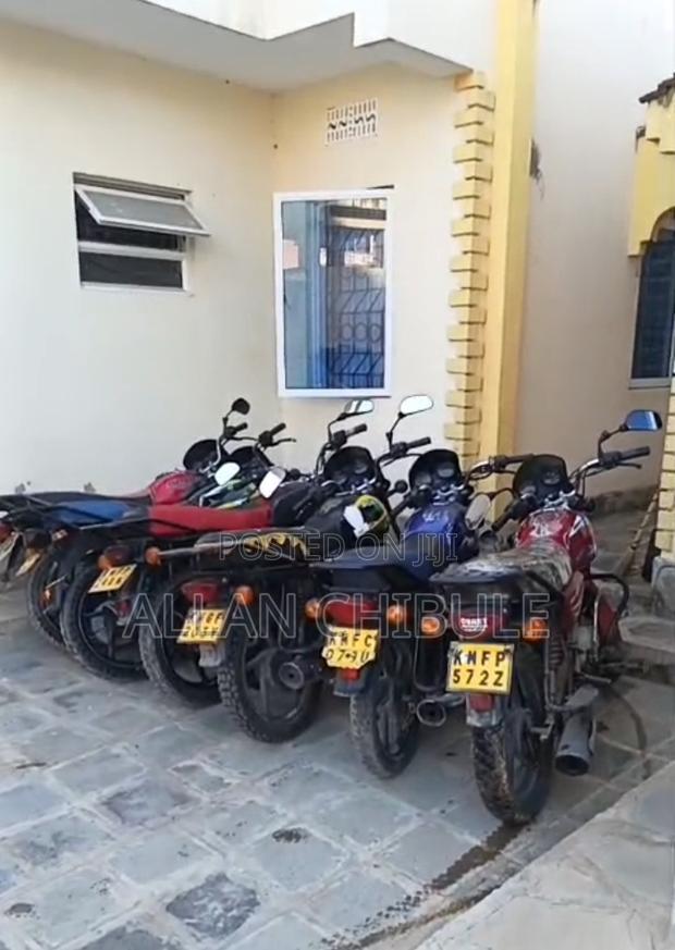 Motorcycle 2024 Red - thumbnail 5