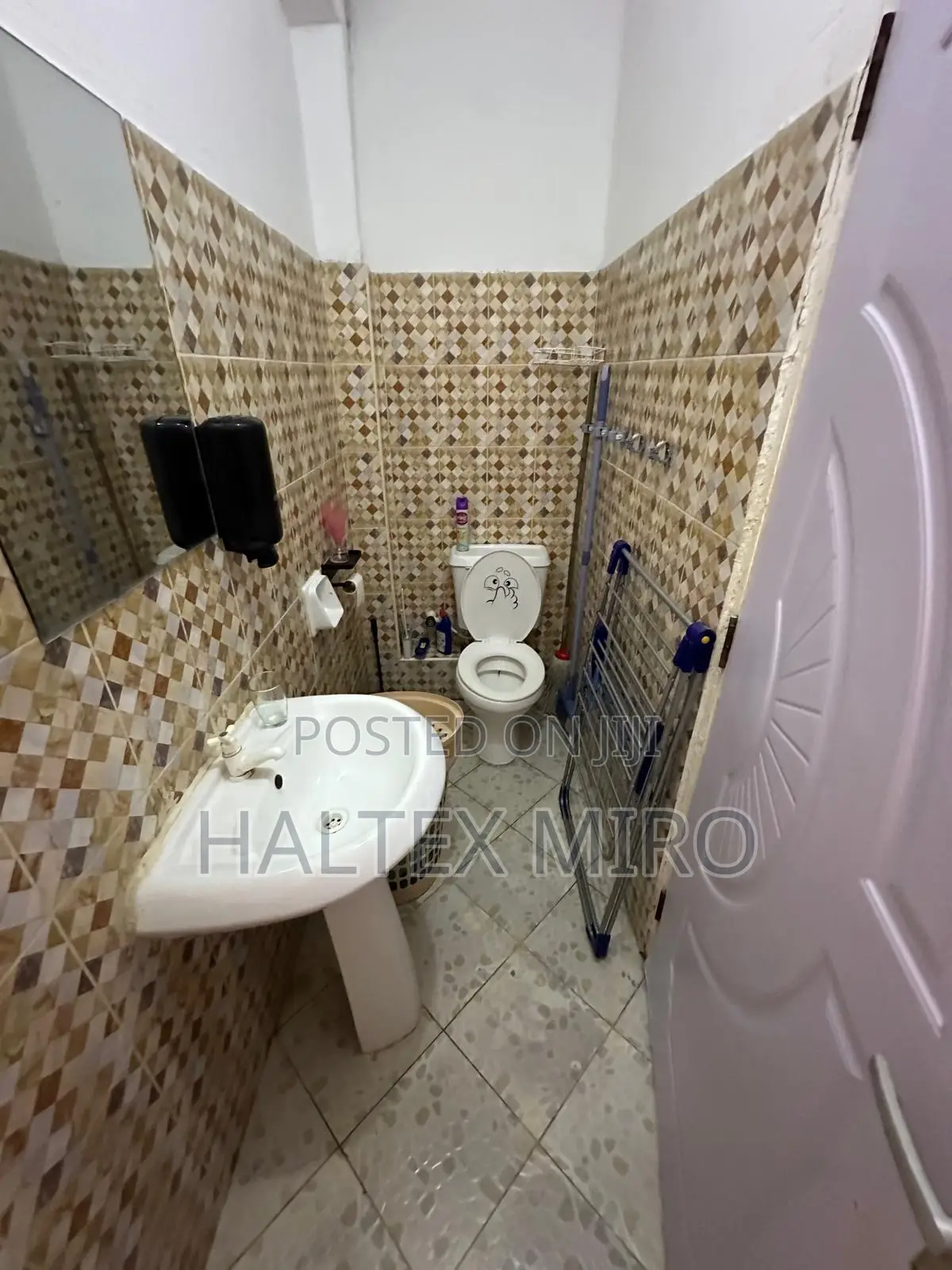 Affordable Studio Bnb In Mtwapa | Near Mango Tree | Sleeps 2–4