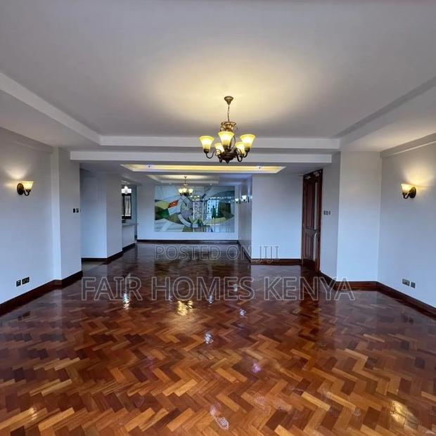 4bdrm Duplex in Riverside Drive for rent