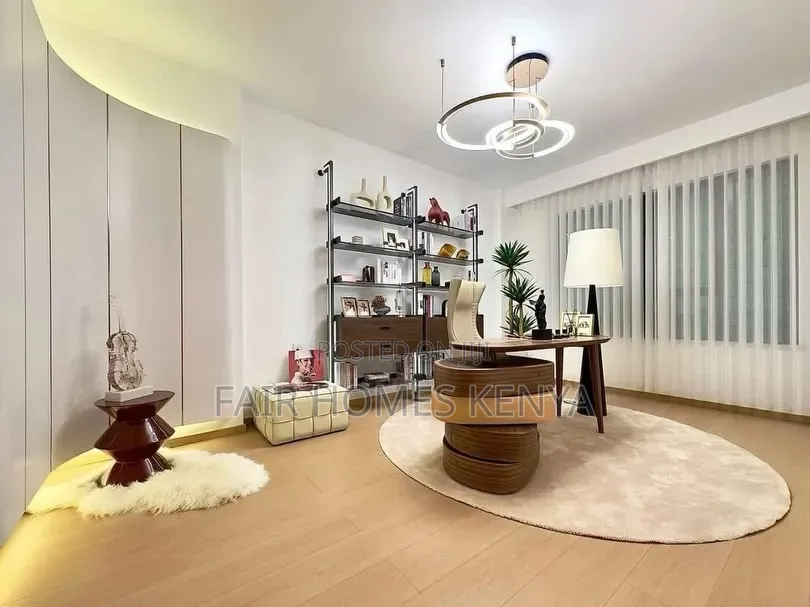 5bdrm Apartment in Othaya Road, Valley Arcade for sale