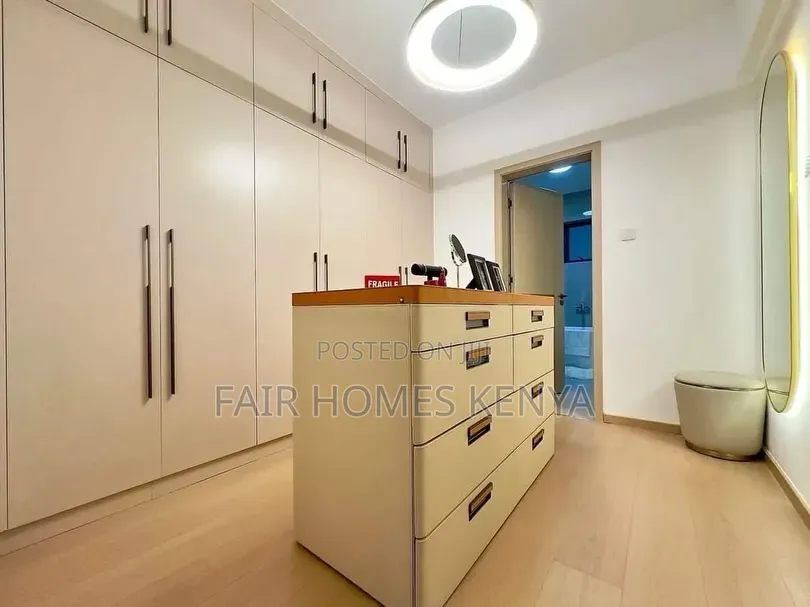 5bdrm Apartment in Othaya Road, Valley Arcade for sale