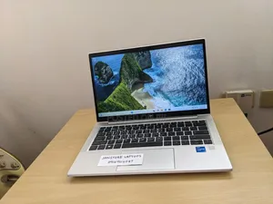 Laptop HP EliteBook 830 G8 8GB Intel Core i7 SSD 256GB