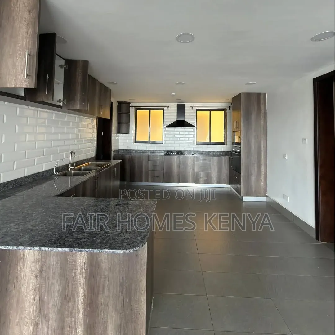 4bdrm Duplex in Gitanga Road, Valley Arcade for rent
