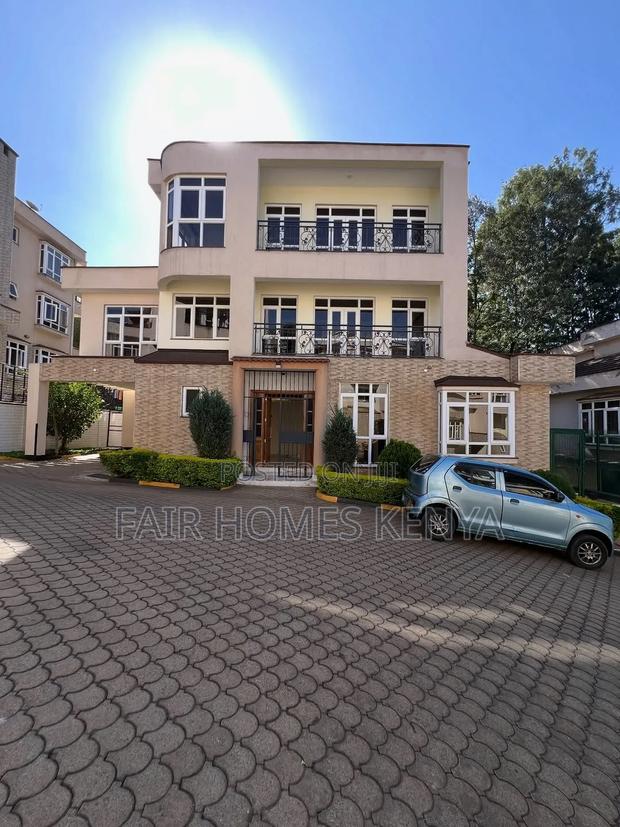 5bdrm Townhouse / Terrace in Lavington Green, Muthangari for rent