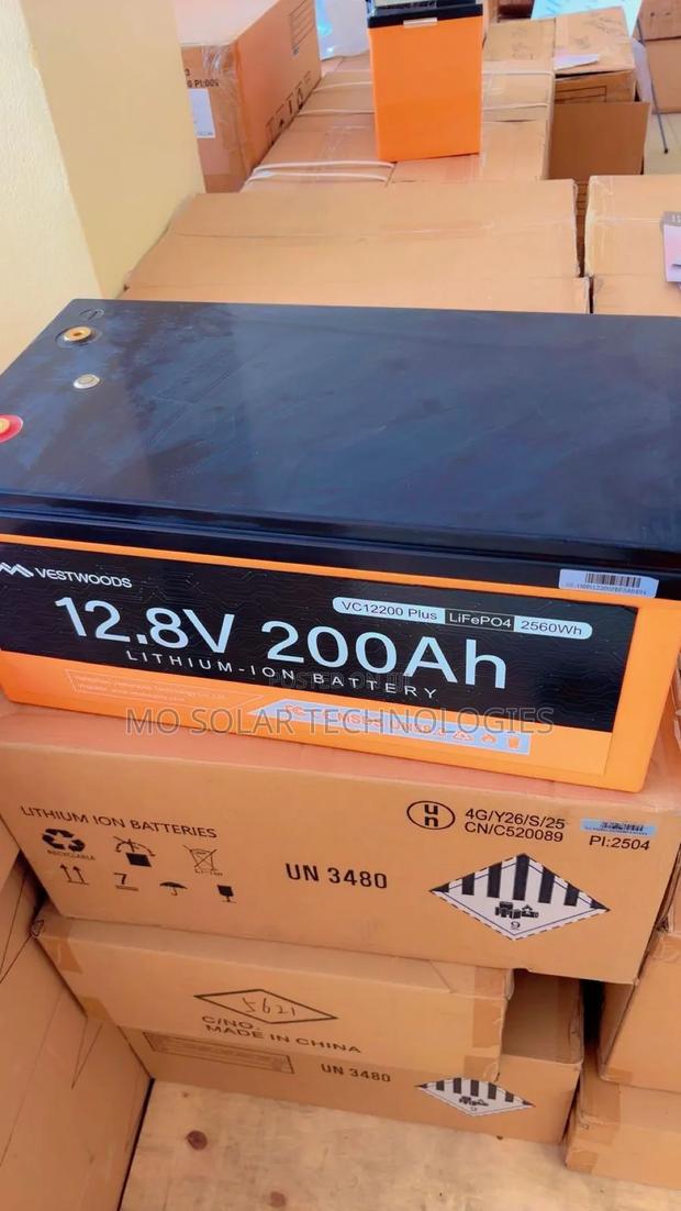 2.5kwh 12.8v 200ah Vestwood Lithium Battery - main view